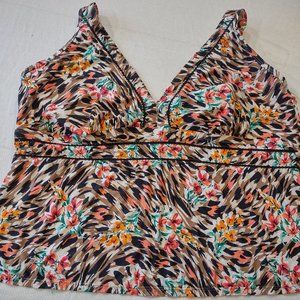 TIME AND TRU ABSTRACT FLORAL WOMAN'S BATHING SUIT, TOP ONLY, 2X, 20W - 22W